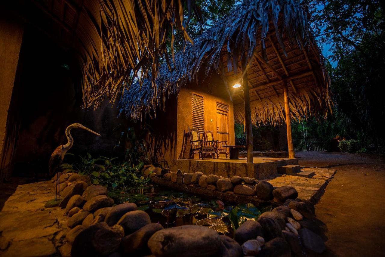 Private Organic House Bed & Breakfast Udawalawe Luaran gambar